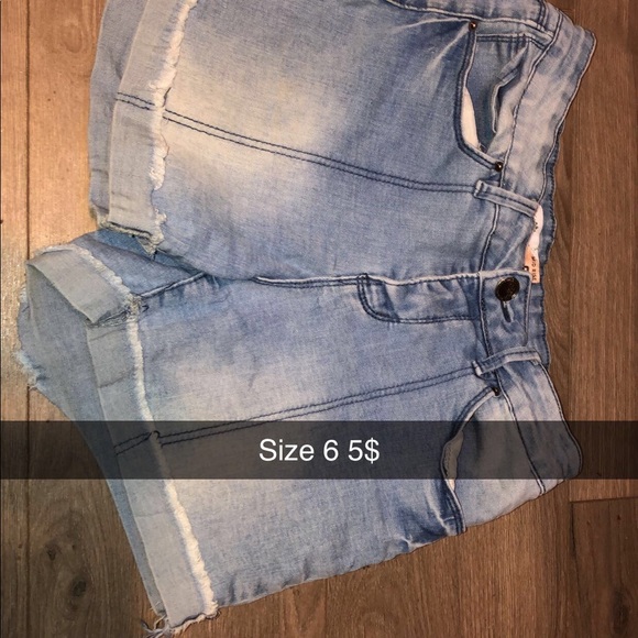 Jeans - Picture 9 of 16